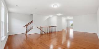 43849 KINGSTON STATION Terrace Gallery 13