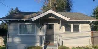 $2,750 - Two Bedrooms, Two Bathrooms, With Bonus Room And Large Yard, Ready For Lease! Gallery 1