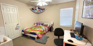 AUGUST 2026 PRE-LEASE Beautiful 4 Bedroom 3 Bathroom Home in Dove Crossing Gallery 11