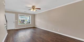 Pet Friendly Two Bedroom! Gallery 8