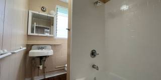 For Rent - 718 Hoawa St. #A Gallery 9