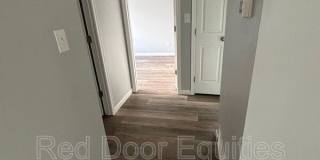 117 W Walnut St - 1B Gallery 6