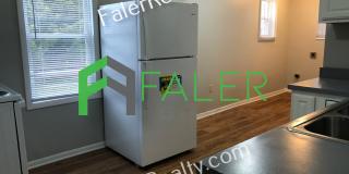 Huge Yard and Charming Home! Gallery 6