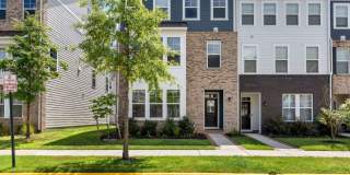 Modern Potomac Shores Home with Resort-Style Amenities Gallery 1
