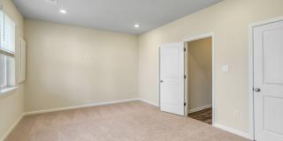 385 ENSEMBLE Way Gallery 31