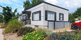 Bottom unit of Duplex Gallery 1