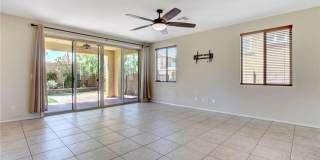 Gated community - 4 bedrooms - 3 baths Gallery 5