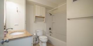 1 Bd 1 Ba 1 Pkg in HALE MOANI - Secure Building- Utilities Included $2500/month with $500 OFF first month rent Gallery 20