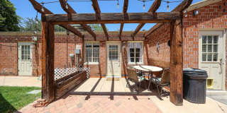 1317 W HOLLY Street Gallery 11