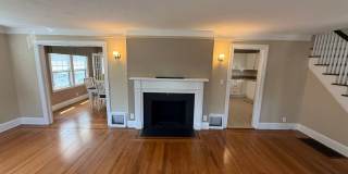 Beautiful 3 Bed, 2 Bath Single Family Colonial for Rent in New Britain! Gallery 6