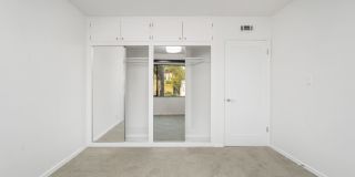 Live in one of the best locations in Los Angeles - Hollywood Hills Gallery 12