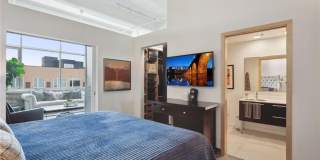 700 Washington Avenue N Gallery 14