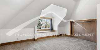 Beautiful Home with Fenced Yard and Washer/Dryer Gallery 24