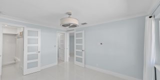 3220 Bayview Drive unit: 302 Gallery 10