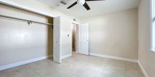 BEAUTIFUL ANNUAL RENTAL HOME - Convenient Location! Gallery 28
