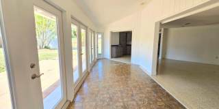 Charming 2BR/ 2BA/ 2 Car Garage - Near Phillippi Creek Charming 2BR/ 2BA/ 2 Car Garage - Near Phillippi Creek Gallery 17