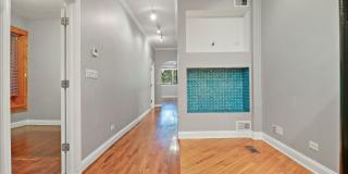 1228 N Noble Street Gallery 16