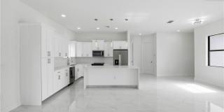 744 Oakridge Avenue S Gallery 13