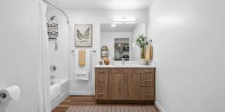 The Ivory at Woodruff Gallery 6