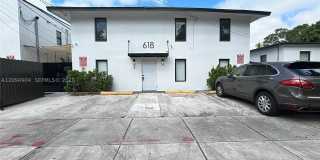 618 SW 21st Ave Gallery 1