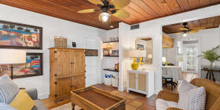 102 SE 7th Avenue Gallery 8