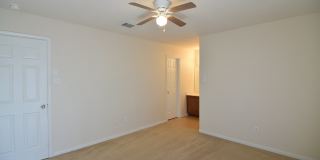 5620 Siltstone Loop Gallery 21
