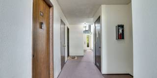 Cozy Condo Living in Tacoma's Desirable Highlands Community | Pool, Gym & Clubhouse Gallery 14