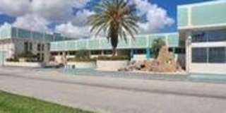 210 Horizon Street E Gallery 28