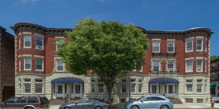 Nice 2 bed in Allston Gallery 3