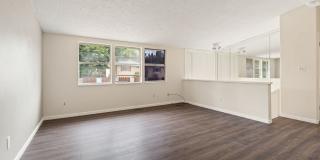 Spacious & Central: 1,900 Sq. Ft. Bremerton Home with Large Workshop Gallery 9