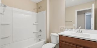 17851 W Daley Ln Gallery 37