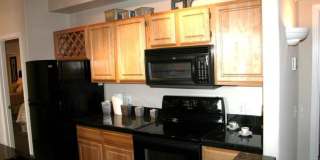 Premium Luxury 2 Bed 2 Bath Condo ++Pool/Spa ++Fitness Gallery 10