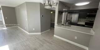 2811 N Oakland Forest Dr Gallery 1