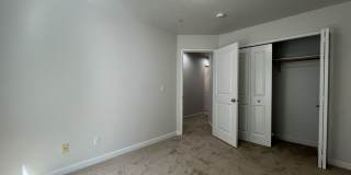 Beautifully Updated Bethany Townhome with Private Backyard and Modern Finishes Gallery 33