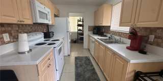 404 NW 2nd Avenue A, Hallandale Beach, FL 33009 - 3326 Gallery 1