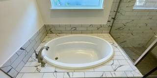 Stunning 4 Bedroom 3-bathroom home located in Mosaic! Gallery 86