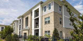 The Reserve at River Place Gallery 37