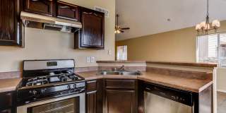 Delightful 2-story home located on the Eastside! Gallery 11