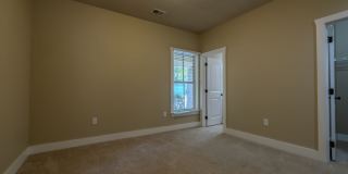 Quiet Apartment 2 Miles from Campus! Gallery 19
