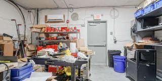 208 N BROADWAY Gallery 9