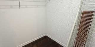 5315 Belrose St Gallery 48