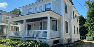 826 Wealthy SE- 5 bedrooms! Wealthy St shopping district. Gallery 1