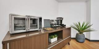 Park Capitol Gallery 7