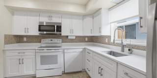 721 N Lakeside Drive Gallery 23