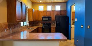 Unique 3Bdm 2Ba home is located in a great central location Gallery 23