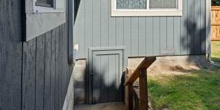 Kennydale Rambler with parking- Close to Lake Washington Gallery 33