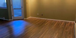 Condo in Pendleton Square Gallery 6