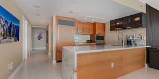 465 Brickell Avenue Gallery 10