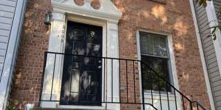 5003 9th Street Gallery 1