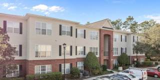 1st Floor Condo in Bellingham Park Available now! Gallery 1